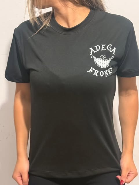Camiseta para equipe apresentado pela Brunecomodas